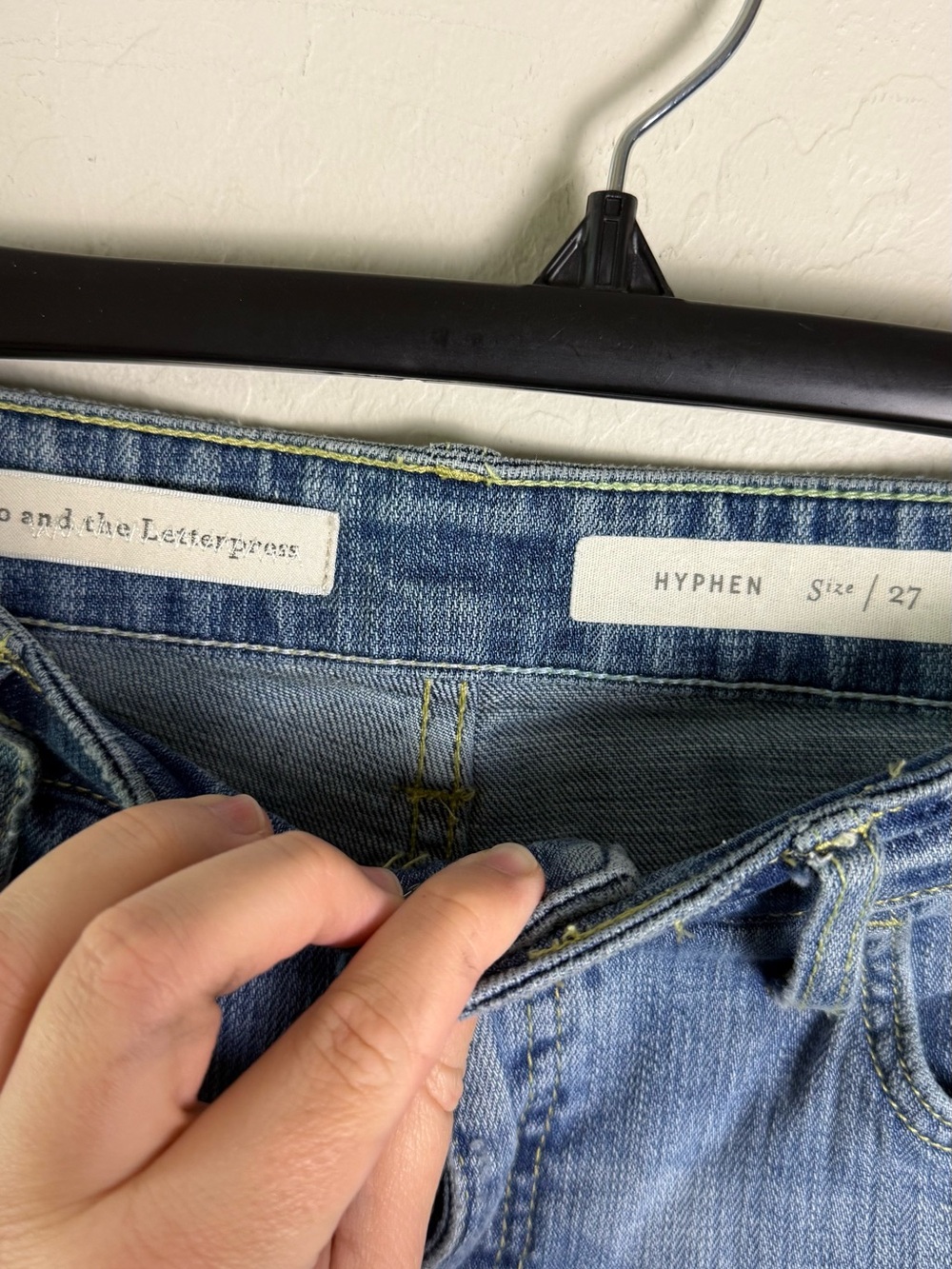 Pilcro & The Letterpress Hyphen Mid-Rise Bandana Tassel Boyfriend Jean 27 - Picture 5 of 16